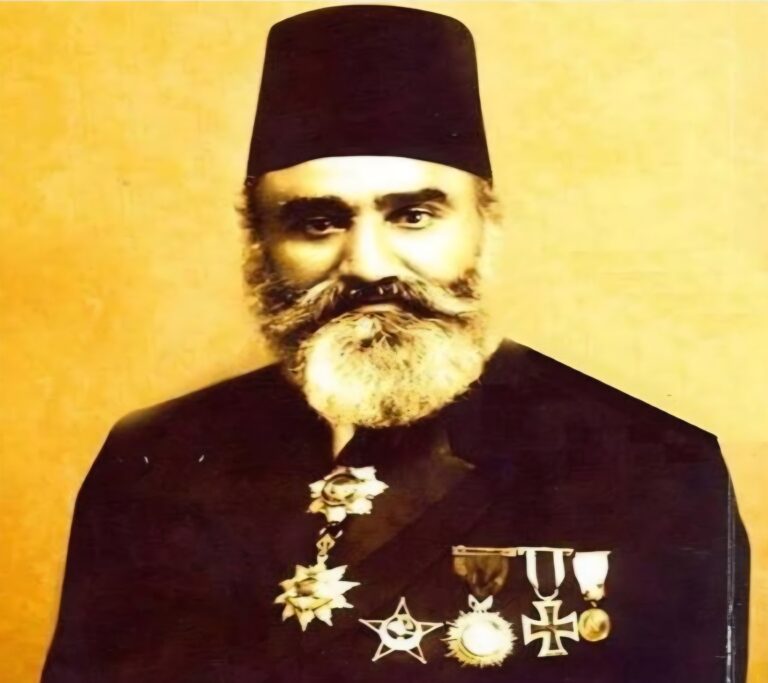سليمان باشا الباروني في صور سنة ١٩٢٥ م